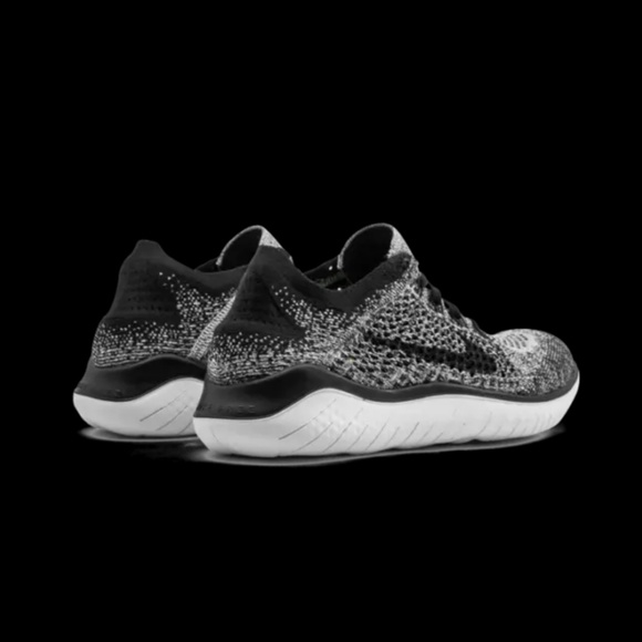 Sneakers - Picture 4 of 6